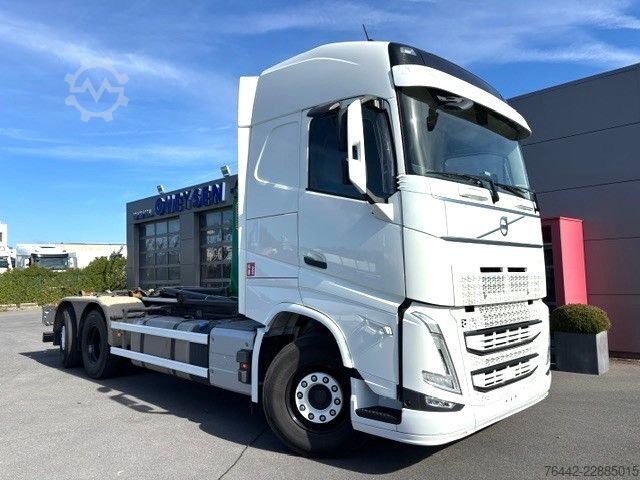 Kamion s kipom s pomičnim kontejnerom VOLVO FH420-6X2/4-MOTORSEITIG-KFZ BRIEF-TOP