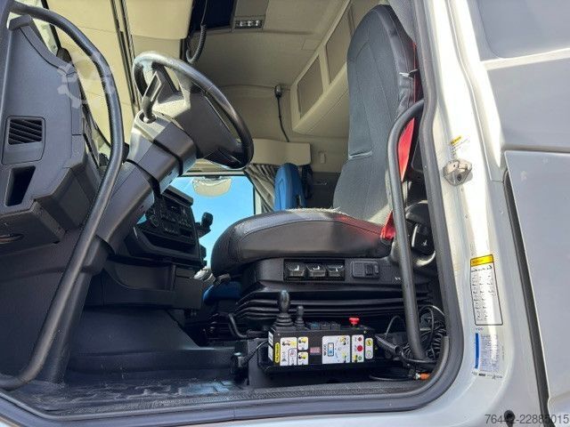 Kamion s kipom s pomičnim kontejnerom VOLVO FH420-6X2/4-MOTORSEITIG-KFZ BRIEF-TOP