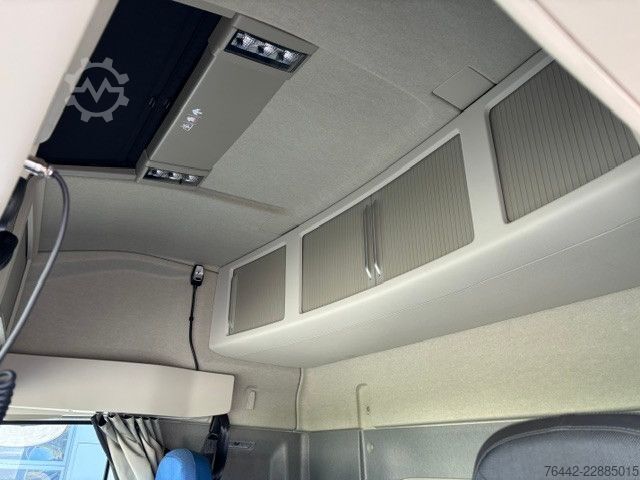 Kamion s kipom s pomičnim kontejnerom VOLVO FH420-6X2/4-MOTORSEITIG-KFZ BRIEF-TOP