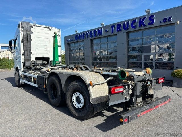 Kamion s kipom s pomičnim kontejnerom VOLVO FH420-6X2/4-MOTORSEITIG-KFZ BRIEF-TOP