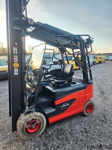 Front loader forklift LINDE E25 R Roadster , 6.880mm Hubhöhe, StVZO hydr. Zi