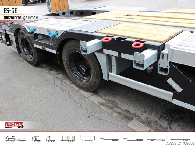 Remolque de plataforma baja SCHWARZMÜLLER Tieflader mit gekröpftem Plateau