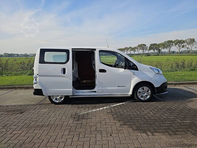 Magastetős kombi NISSAN E-NV200 L1 NAP 200KM WLTP