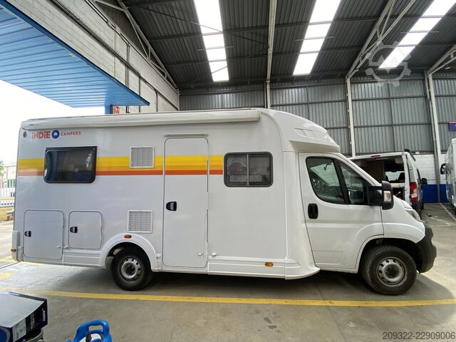 Half-integraal camper Fiat Ducato Weinsberg Carasuite 650MF del 2024 | Cambio manuale | 5 posti lett