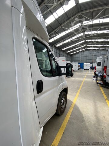 Half-integraal camper Fiat Ducato Weinsberg Carasuite 650MF del 2024 | Cambio manuale | 5 posti lett