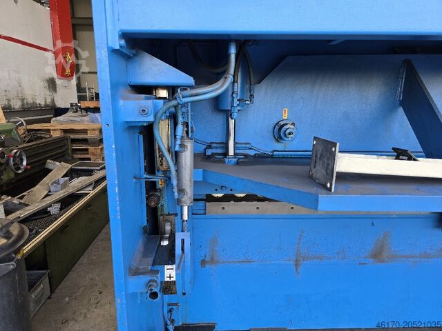 Cisaille guillotine hydraulique HACO HSLX 4006