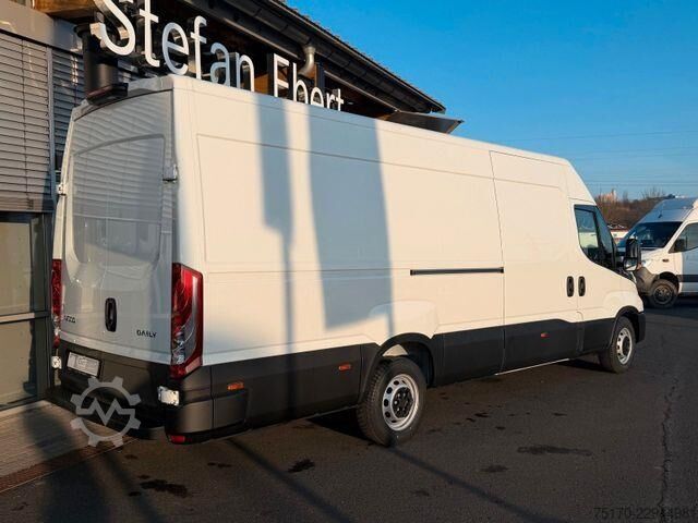 Karavan sa visokim krovom Iveco Daily 35S18 HA8 *R4.100mm*Automatik*Kamera*ACC*