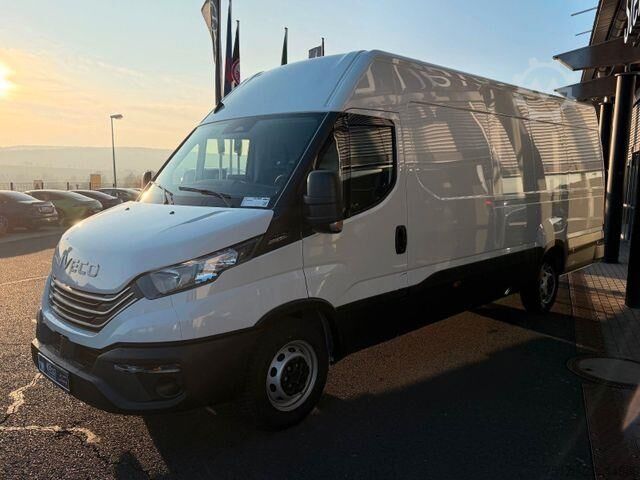 Karavan sa visokim krovom Iveco Daily 35S18 HA8 *R4.100mm*Automatik*Kamera*ACC*