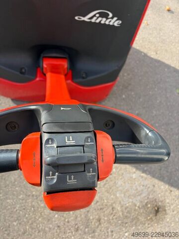 Viljuљkar Linde L 14 Deichselstapler
