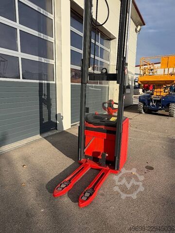 Viljuљkar Linde L 14 Deichselstapler