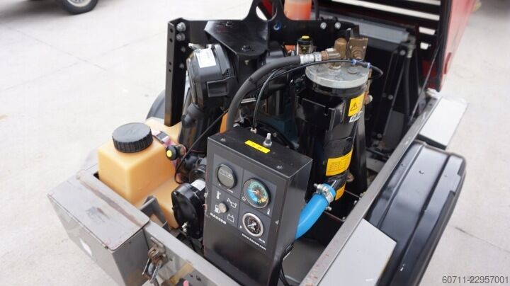 κοχλιοειδής συμπιεστής Kaeser M 20