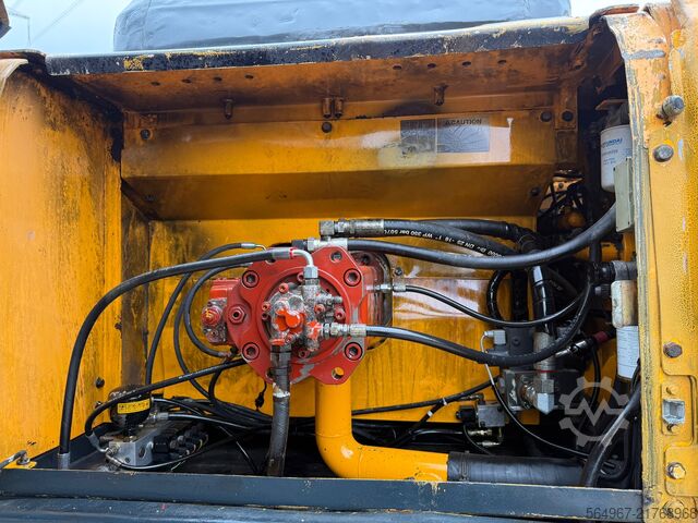 Escavatore cingolato Hyundai R320 NLC-7A Kettenbagger OQ80