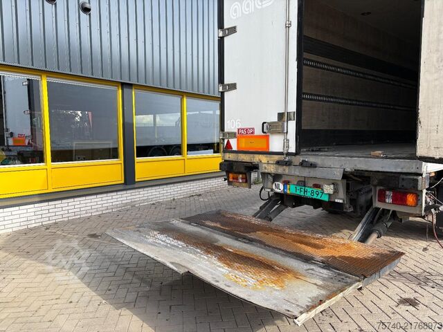 Koel-vriestransport Krone SDR27 + CARRIER MAXIMA 1300 + STUURAS