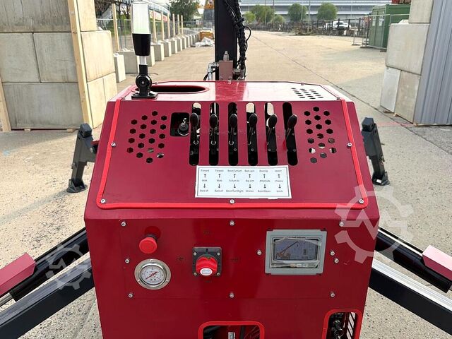 Gru cingolata Tonlita YXC200