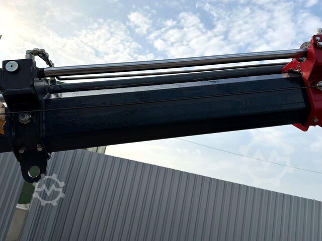 Gru cingolata Tonlita YXC200