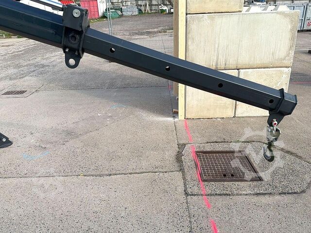 Gru cingolata Tonlita YXC200