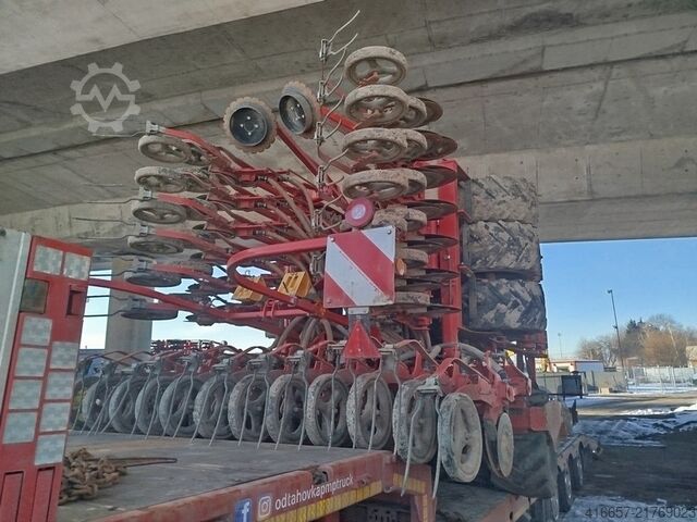 Seminatrice POTTINGER Terrasem V 6000 DZ