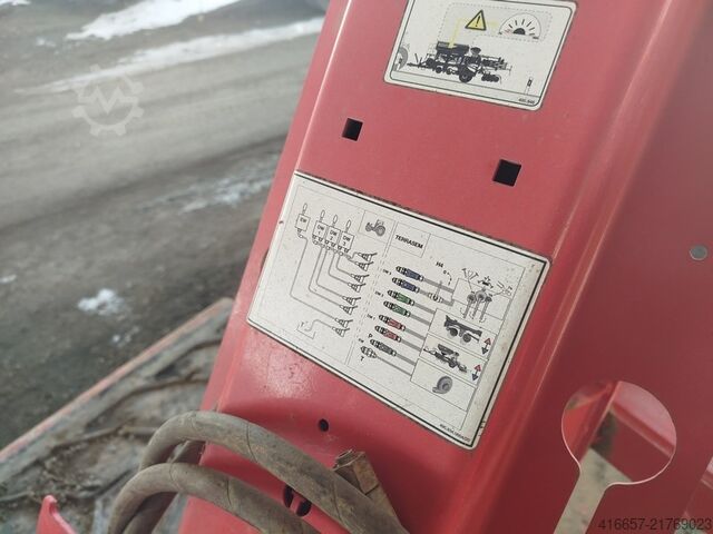 Seminatrice POTTINGER Terrasem V 6000 DZ