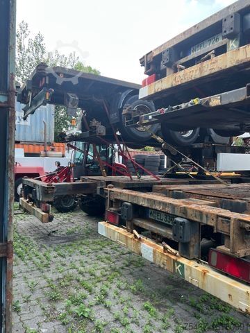 Naczepa z wymienną zabudową KRONE Contaner Schasse 30 x Vorhanden 2X Blatfedern