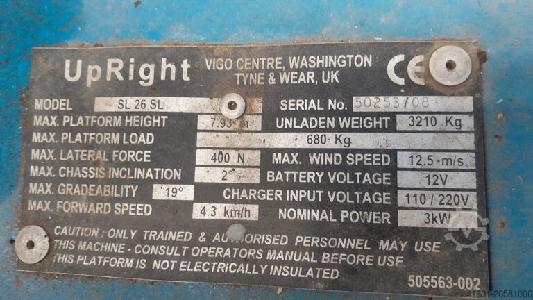 All-terrein schaarhoogwerker met nivellering UPRIGHT SL26SL