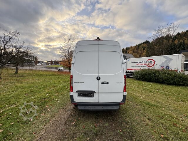 Bestelbus Mercedes-Benz Sprinter 214 cdi L2H2