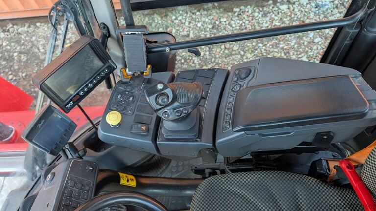 Tömd behållare reachstacker Kalmar DRG100-54S6