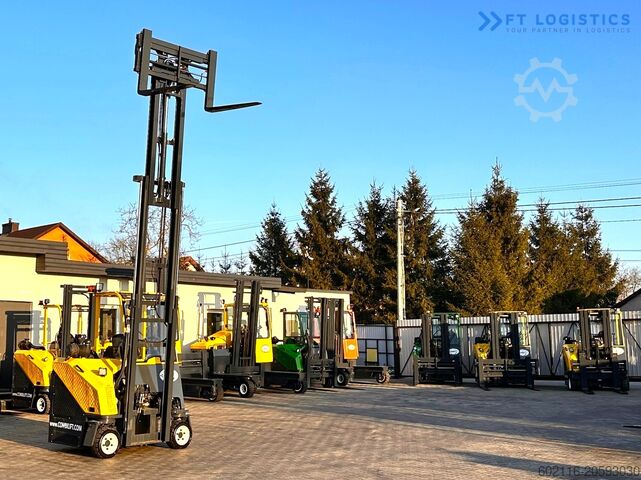 Carretilla elevadora de 4 vías Combilift C3000CB / LPG / TRIPLEX - 4900MM / LPG