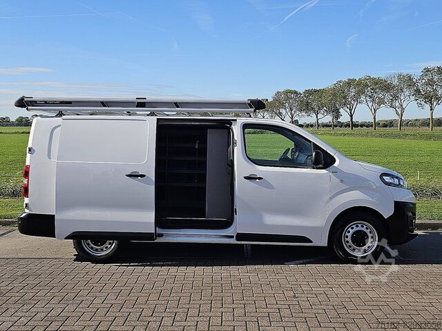 OPEL VIVARO 1.5 L3 XL NAP Euro6 Airco Trekhaak Imperiaal Oh-Historie 3-Zits! OPEL VIVARO 1.5 L3 XL NAP Euro6 Airco Trekhaak Imper...