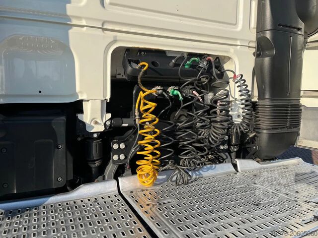 Standard-SZM DAF XF 450 FT