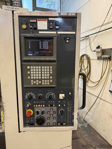 Centro di lavoro orizzontale Mori Seiki MV-40B/40