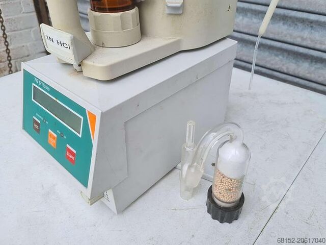 Metrohm 719S Titrino mit 20 ml Bürette und 728 Rührer. Metrohm 719S Titrino