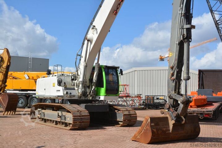 Teleskopik ekskavatör Liebherr R 946 LC-V   Long Reach