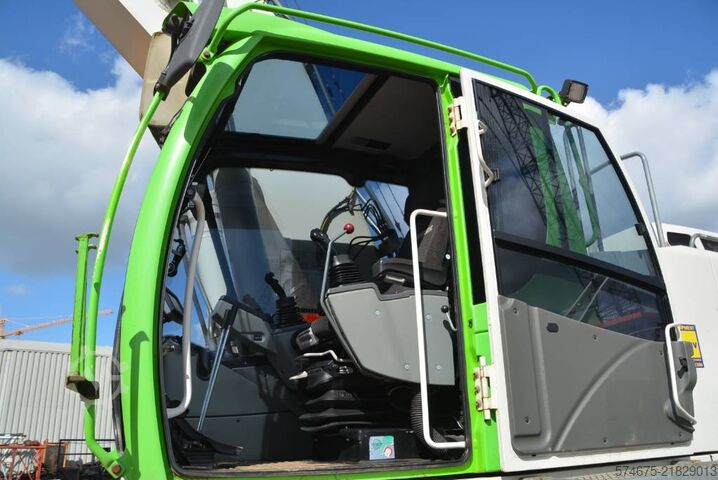 Teleskopik ekskavatör Liebherr R 946 LC-V   Long Reach