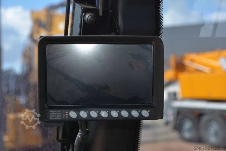 Teleskopik ekskavatör Liebherr R 946 LC-V   Long Reach