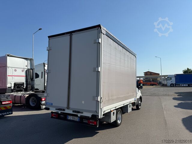 Curtain sider van Iveco DAILY 35C16 HI-MATIC
