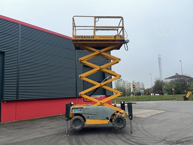 Mesa elevatória em tesoura Haulotte Compact 10 (10m)