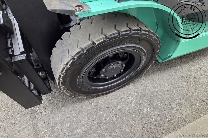 Dízel targoncák Mitsubishi FD25N