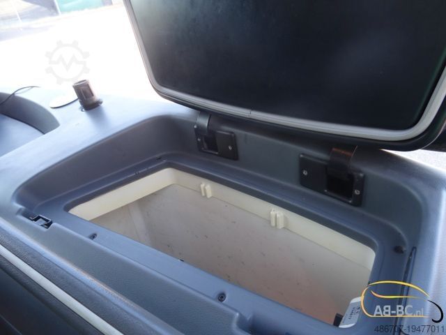 Motor coach MERCEDES-BENZ Tourismo RHD-M 56 Sitze