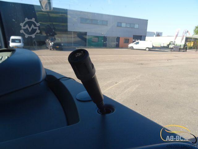 Motor coach MERCEDES-BENZ Tourismo RHD-M 56 Sitze