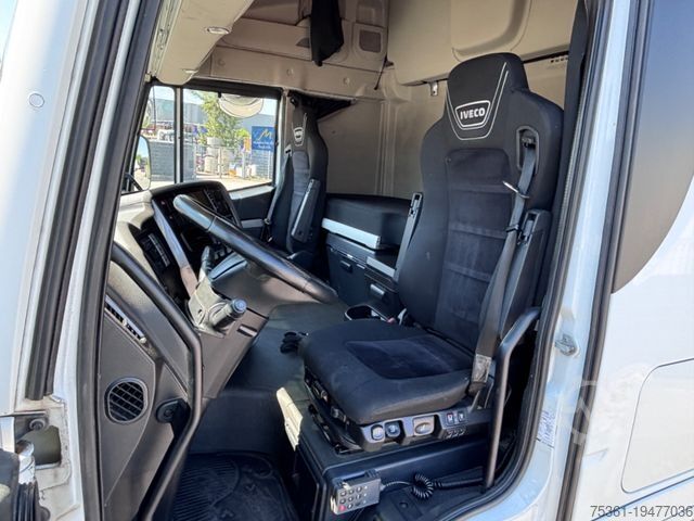 Volume trekker IVECO Stralis 460 LNG MEGA RETARDER Euro6