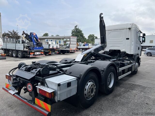 Camião porta-contentores de gancho Scania R 470