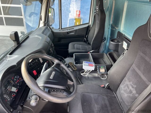 Camion scarrabile con gru Iveco Stralis 480