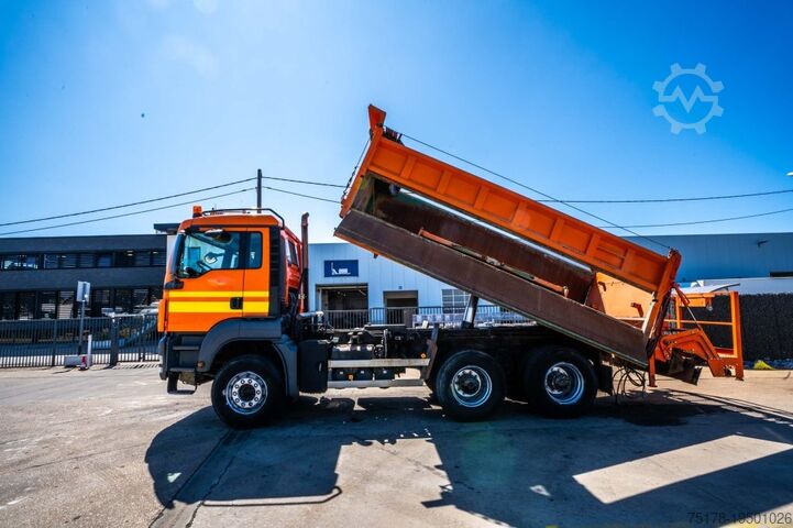 Sklápěč MAN TGS 33.360 BB