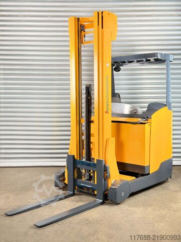Reach truck Jungheinrich ETV 214 - Service Neu - Batterie 81% - 8,3M Hub