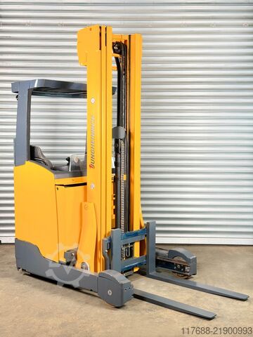 Reach truck Jungheinrich ETV 214 - Service Neu - Batterie 81% - 8,3M Hub