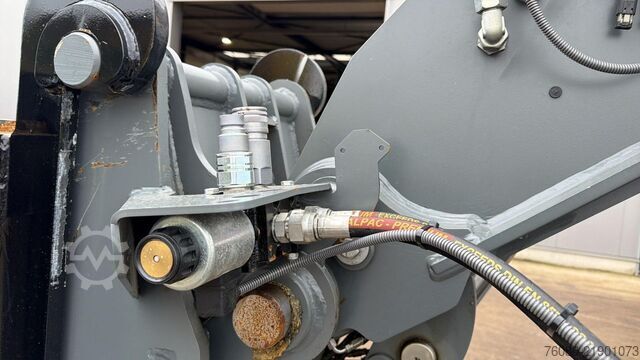 τηλεσκοπικός φορτωτής Liebherr T42-7S (INCL BUCKET / BE MACHINE / LIKE NEW / 7...
