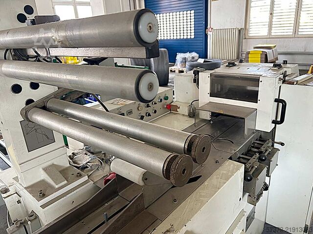 Stroj na tvarování, plnění a uzavírání sáčků Cavanna Model 011