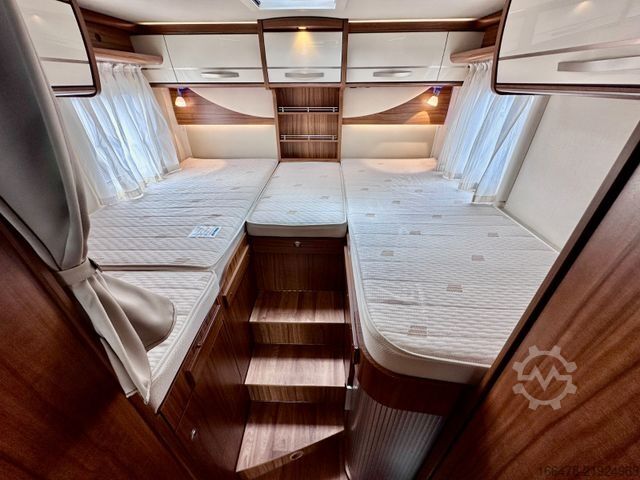 Teilintegriertes Wohnmobil HYMER/ERIBA Tramp T 704 SL *d*