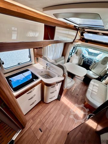 Teilintegriertes Wohnmobil HYMER/ERIBA Tramp T 704 SL *d*