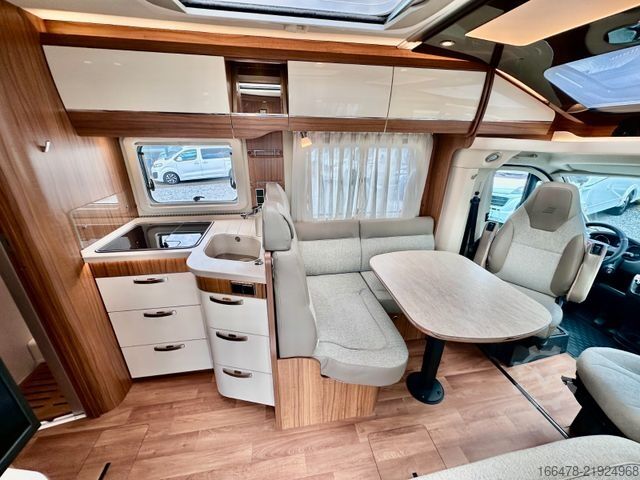 Teilintegriertes Wohnmobil HYMER/ERIBA Tramp T 704 SL *d*